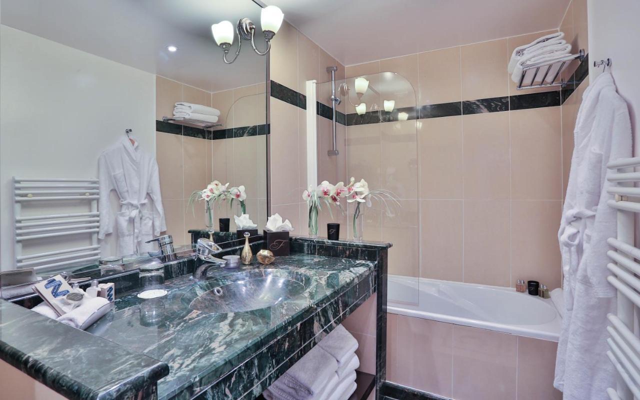 Deluxe Suite met 1 Slaapkamer en Uitzicht op de Patio